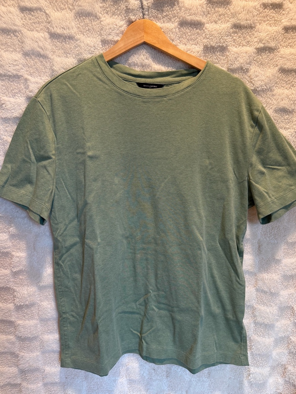 J Crew Luxe Touch Classic Crew Neck 100% Cotton Shirt Olive Green Medium